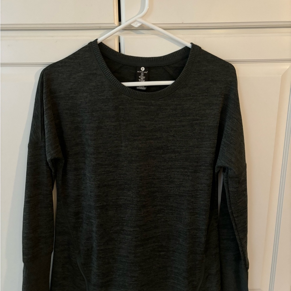 Active life top. Zipper accents. Size m